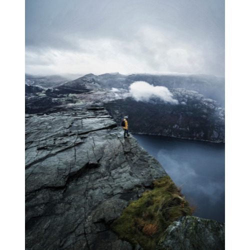 What You Can Do While Traveling by Yourself
