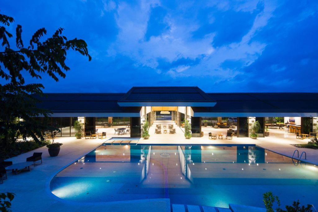 Escape to Paradise: Why a Hotel is the Perfect Getaway From Home