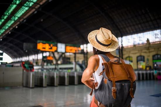 A Deep Dive into Expedia’s Best Features for Travelers
